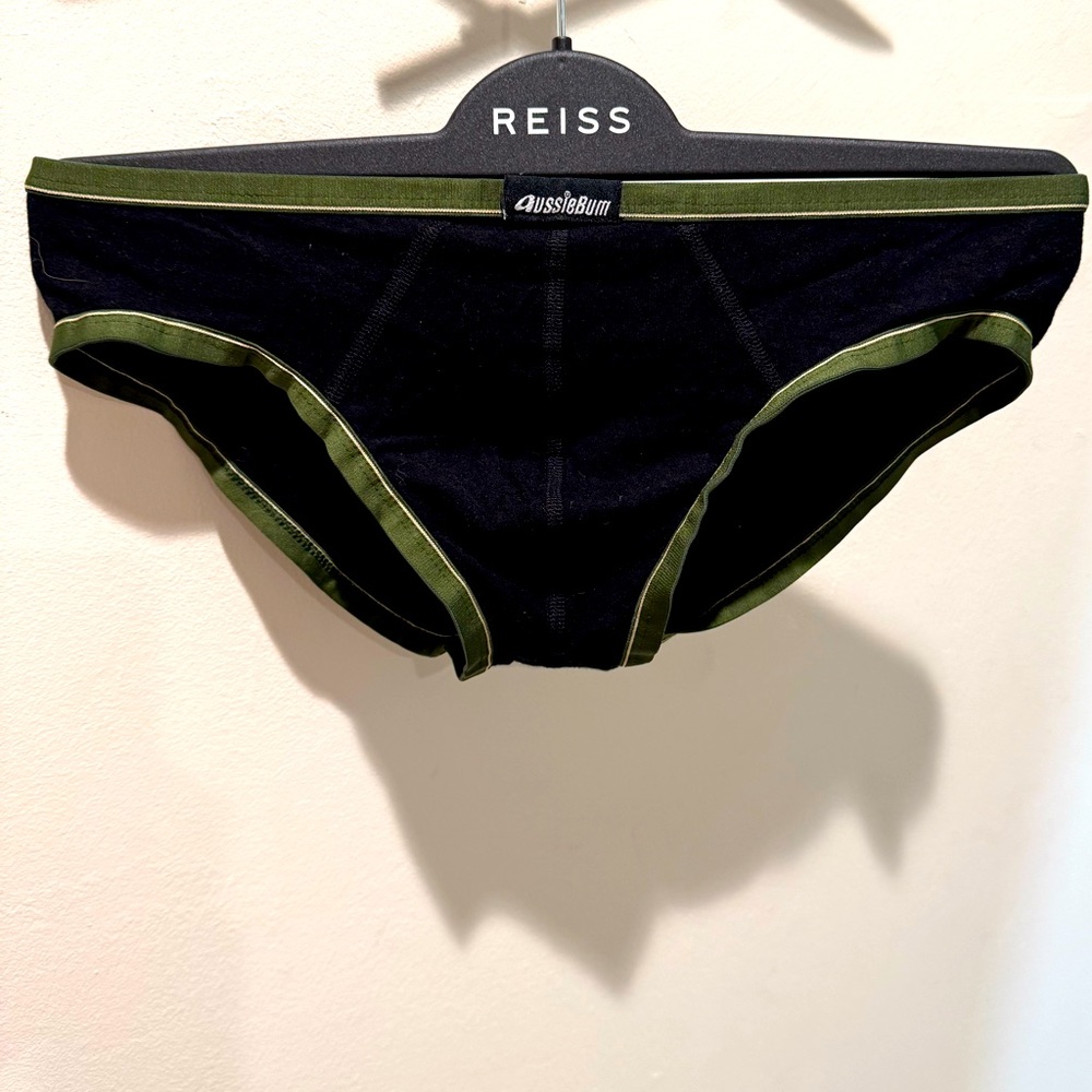 Black Aussiebum briefs